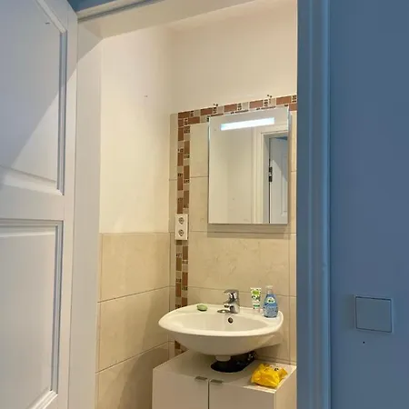 Διαμέρισμα Private In Misburg,